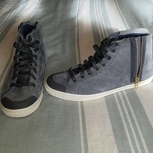 Tretorn high top fashion sneaker
